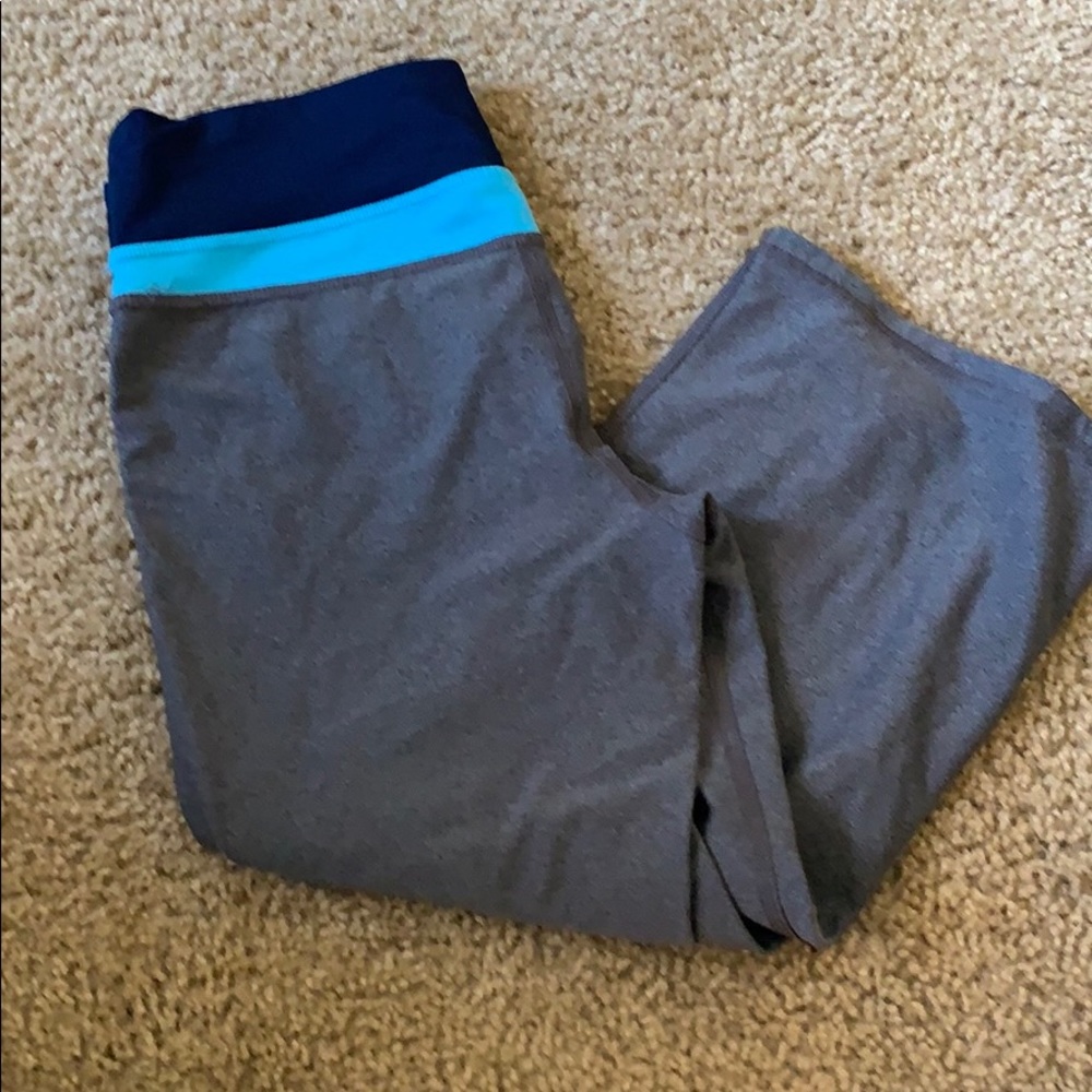 Cropped capri leggings